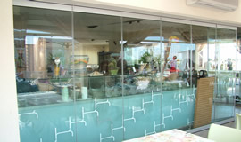 -folding doors and windows for bars